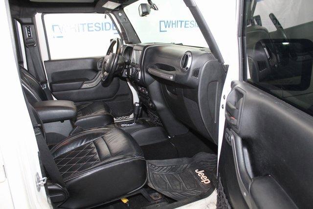 2016 Jeep Wrangler Unlimited Vehicle Photo in SAINT CLAIRSVILLE, OH 43950-8512