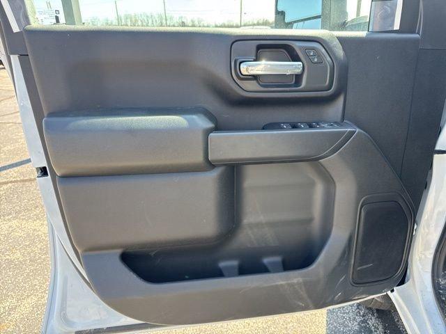 2025 GMC Sierra 3500 HD Chassis Cab Vehicle Photo in MEDINA, OH 44256-9631