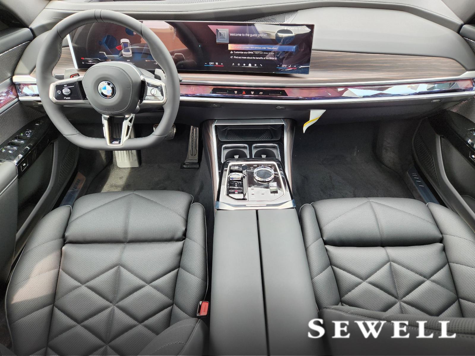 2025 BMW 740i xDrive Vehicle Photo in PLANO, TX 75024