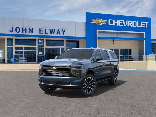 2025 Chevrolet Suburban Vehicle Photo in ENGLEWOOD, CO 80113-6708