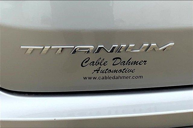 2022 Ford Edge Vehicle Photo in TOPEKA, KS 66609-0000