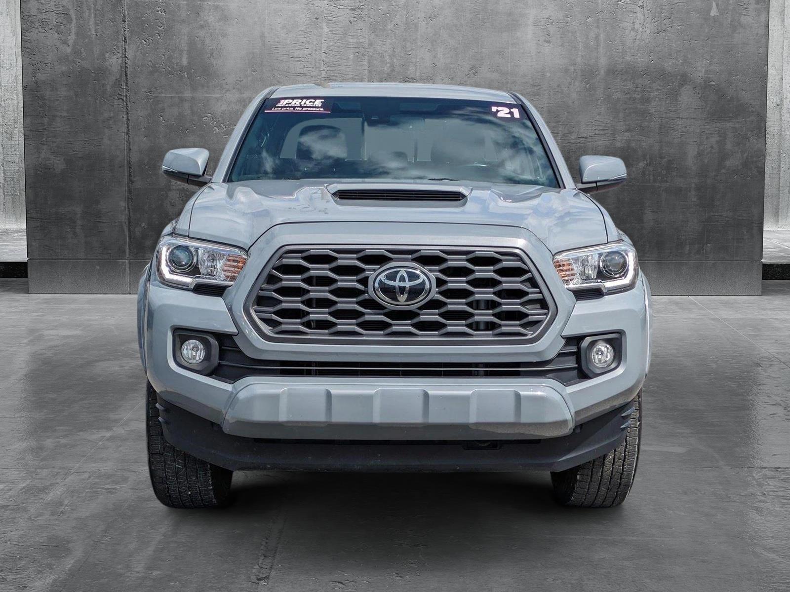 2021 Toyota Tacoma 2WD Vehicle Photo in Bradenton, FL 34207