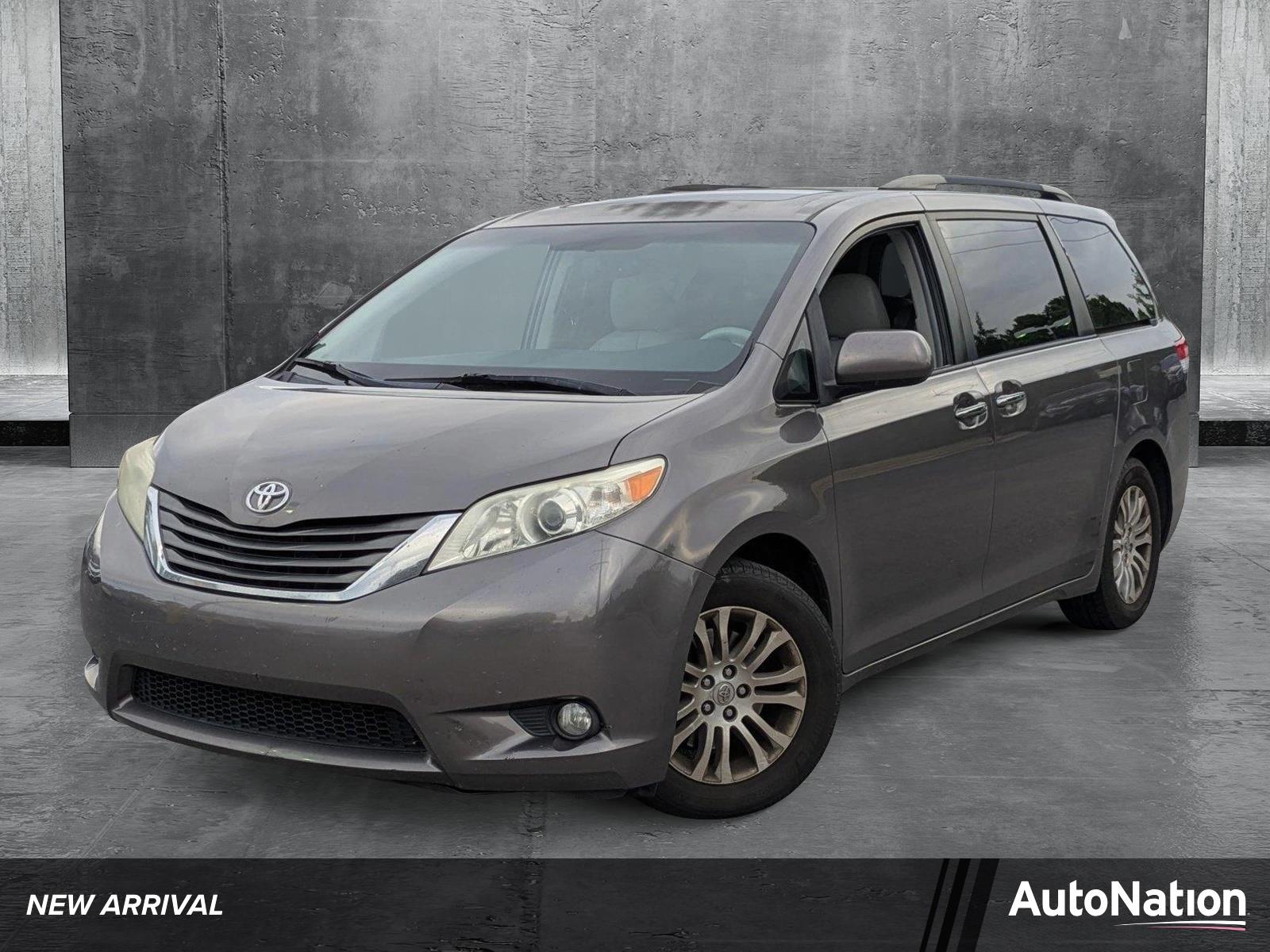 2014 Toyota Sienna Vehicle Photo in Sanford, FL 32771