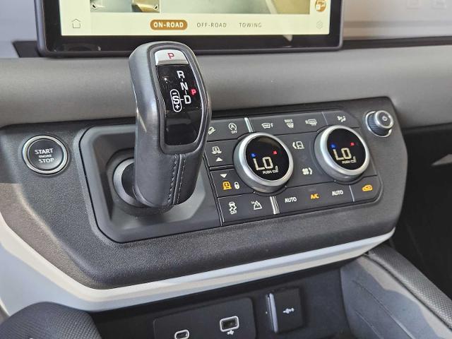 2022 Defender Vehicle Photo in AUSTIN, TX 78717