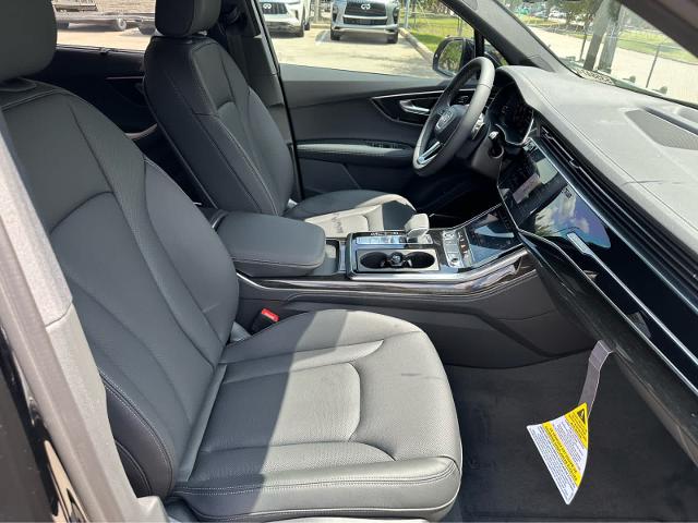 2025 Audi Q7 Vehicle Photo in HOUSTON, TX 77090