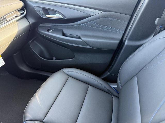 2025 Buick Envista Vehicle Photo in COLUMBIA, MO 65203-3903