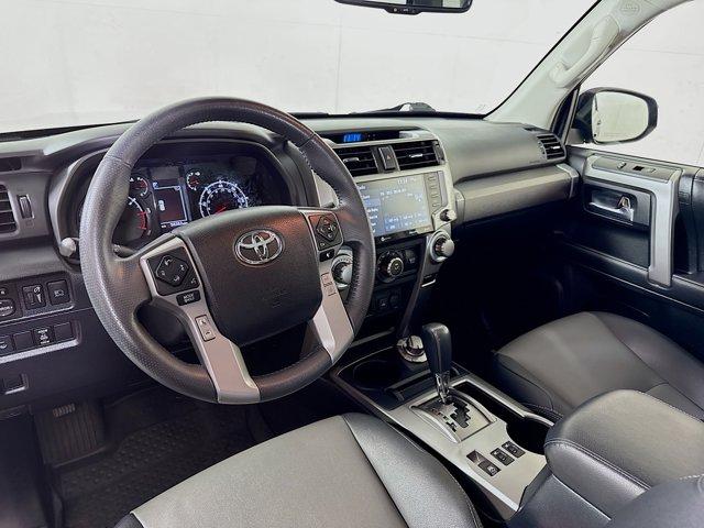 2020 Toyota 4Runner Vehicle Photo in Flemington, NJ 08822