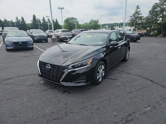 2025 Nissan Altima Vehicle Photo in Harrisburg, PA 17111-1033