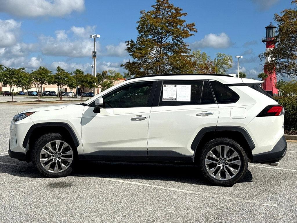 2019 Toyota RAV4 Vehicle Photo in POOLER, GA 31322-3252