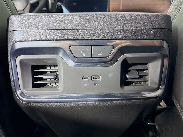 2024 GMC Sierra 3500 HD Vehicle Photo in PUYALLUP, WA 98371-4149