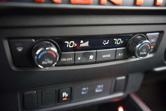 2025 Nissan Frontier Vehicle Photo in Ballwin, MO 63011