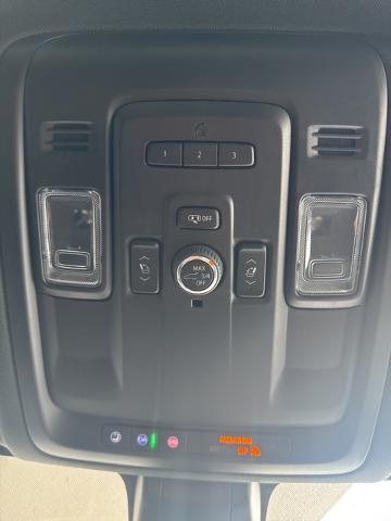 2022 Chevrolet Tahoe Vehicle Photo in VENTURA, CA 93003-8585