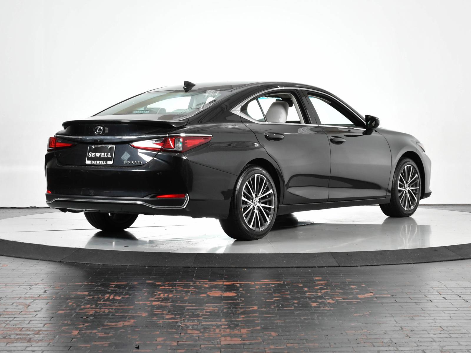 2025 Lexus ES 300h Vehicle Photo in DALLAS, TX 75235