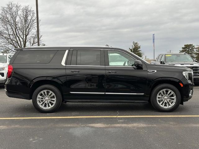 2023 GMC Yukon XL Vehicle Photo in COLUMBIA, MO 65203-3903