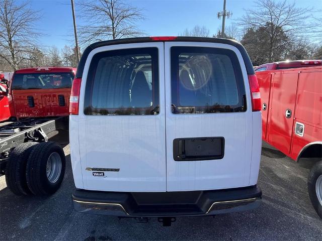 2025 Chevrolet Express Cargo 2500 Vehicle Photo in ALCOA, TN 37701-3235