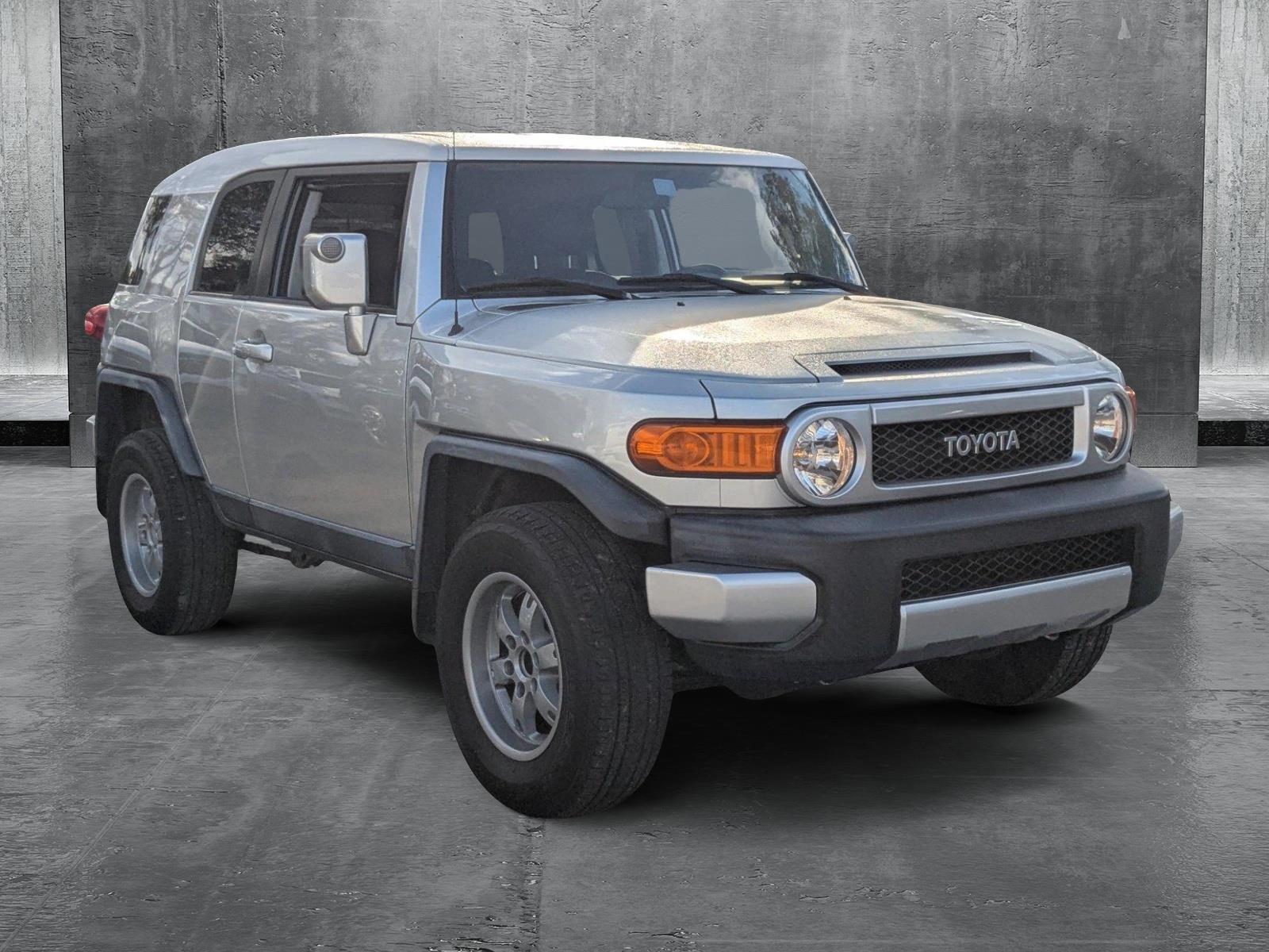 2007 Toyota FJ Cruiser Vehicle Photo in MIAMI, FL 33134-2699