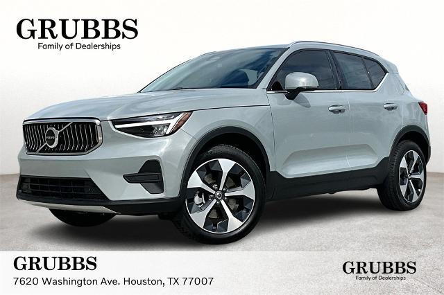 2025 Volvo XC40 Vehicle Photo in Houston, TX 77007