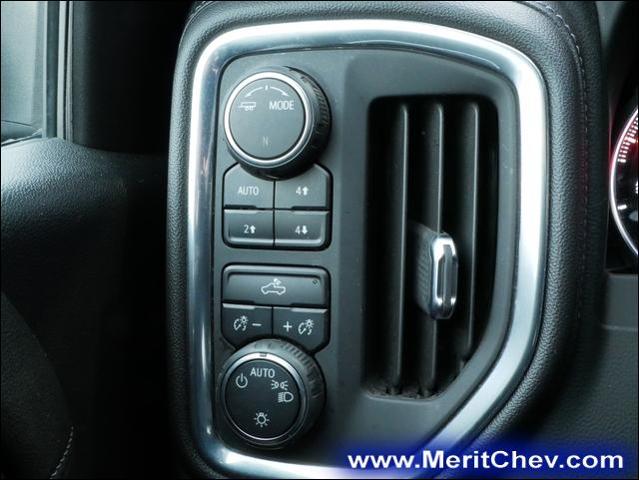 2021 Chevrolet Silverado 1500 Vehicle Photo in MAPLEWOOD, MN 55119-4794