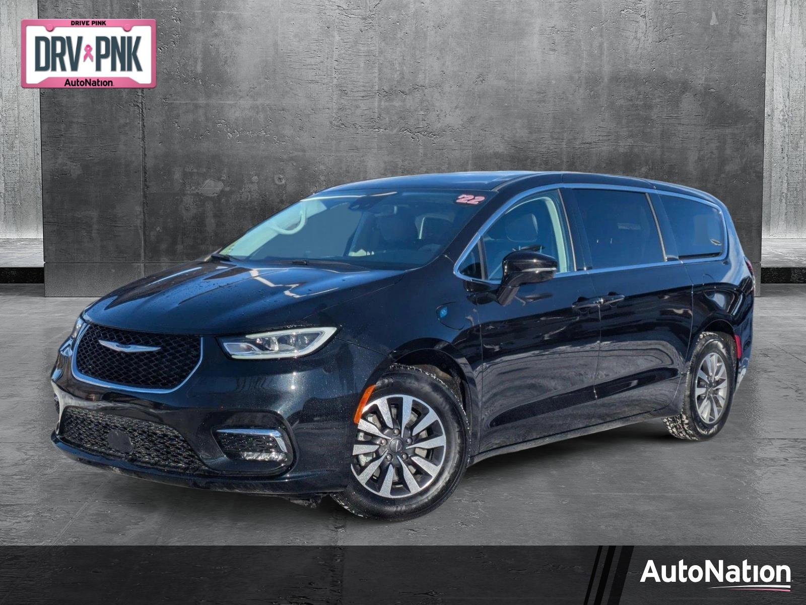 2022 Chrysler Pacifica Vehicle Photo in LONE TREE, CO 80124-2750