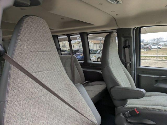 2022 Chevrolet Express Passenger 3500 Vehicle Photo in SELMA, TX 78154-1460