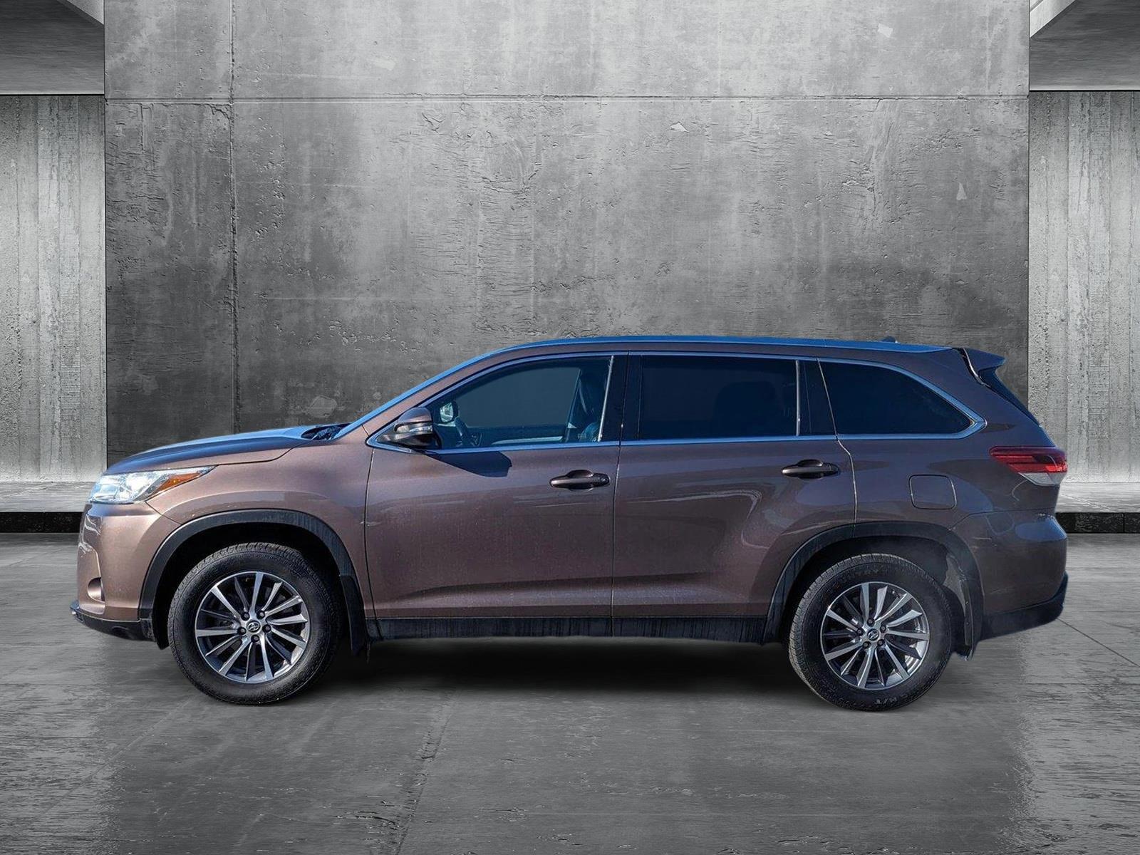 2019 Toyota Highlander Vehicle Photo in Spokane Valley, WA 99212