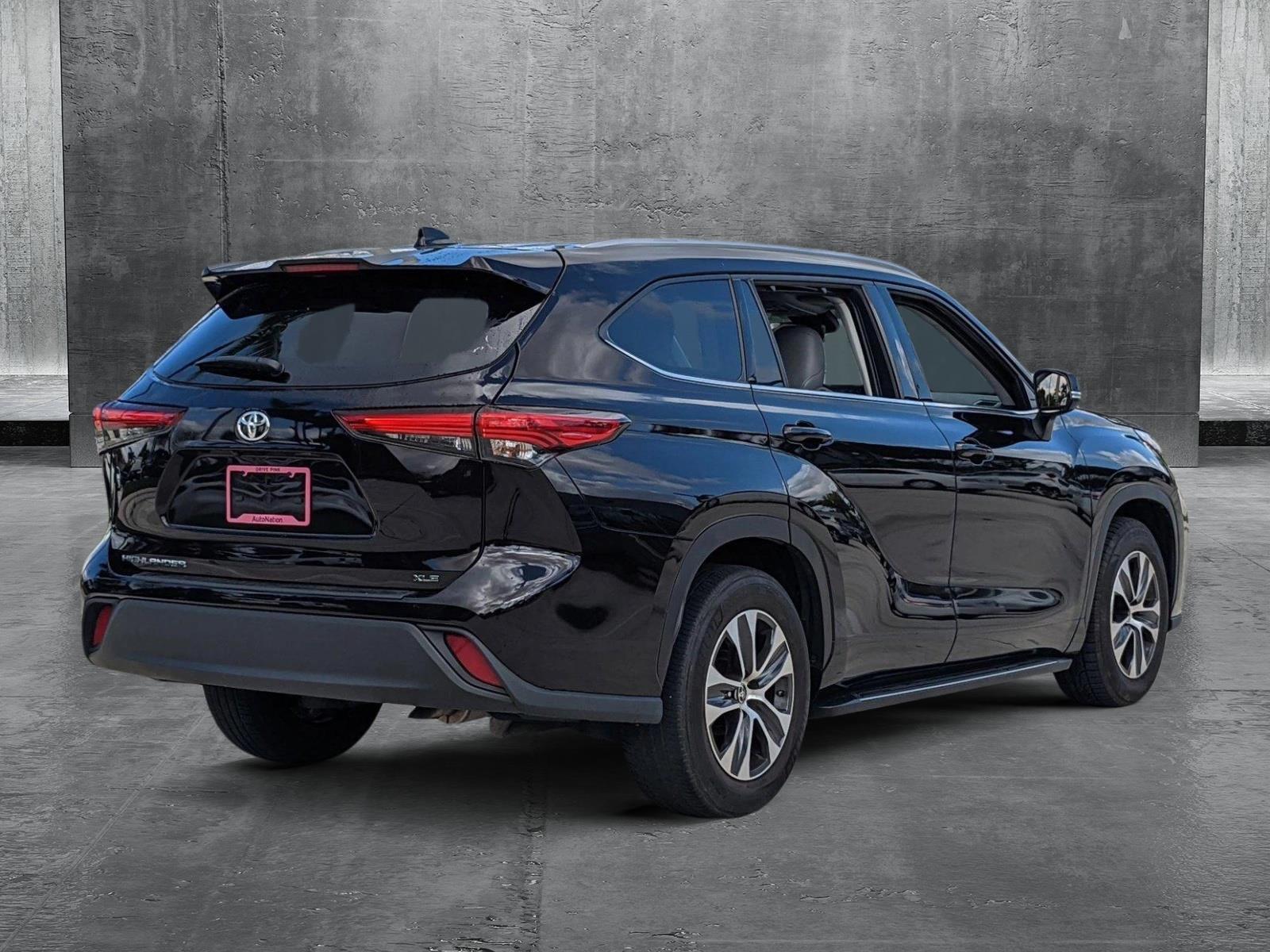 2022 Toyota Highlander Vehicle Photo in Davie, FL 33331