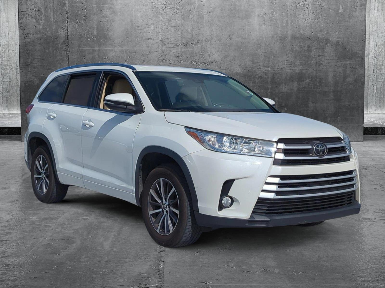 2018 Toyota Highlander Vehicle Photo in Ft. Myers, FL 33907