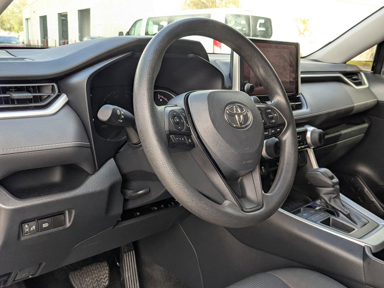 2023 Toyota RAV4 Vehicle Photo in St. Petersburg, FL 33713