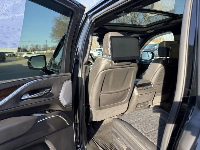2022 Cadillac Escalade ESV Vehicle Photo in CHICOPEE, MA 01020-5001