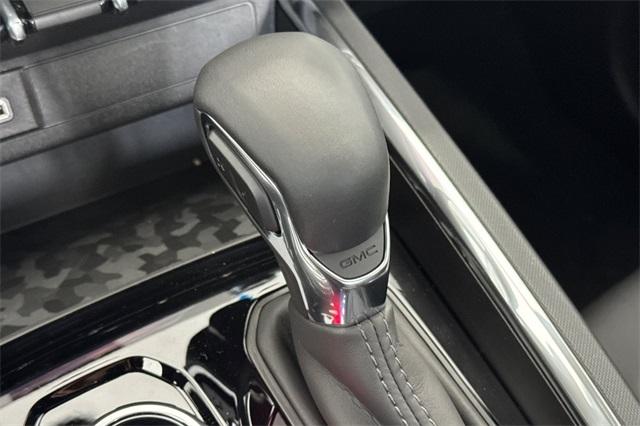 2025 GMC Canyon Vehicle Photo in ELK GROVE, CA 95757-8703