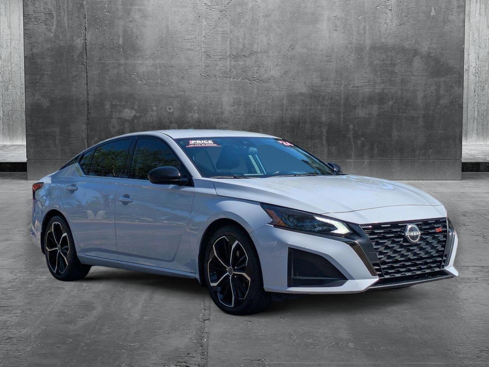 2024 Nissan Altima Vehicle Photo in GREENACRES, FL 33463-3207