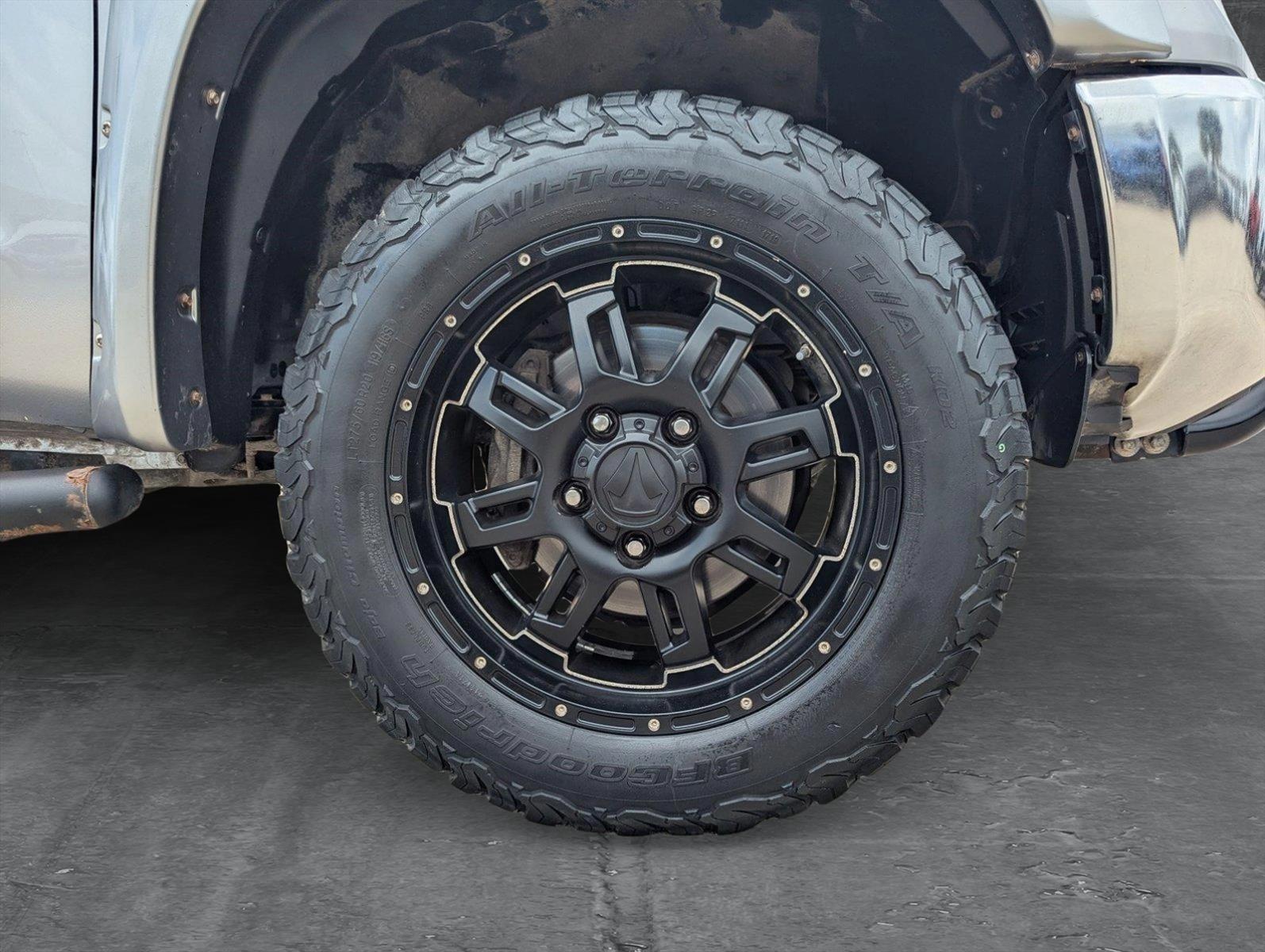 2015 Toyota Tundra 4WD Truck Vehicle Photo in CORPUS CHRISTI, TX 78412-4902
