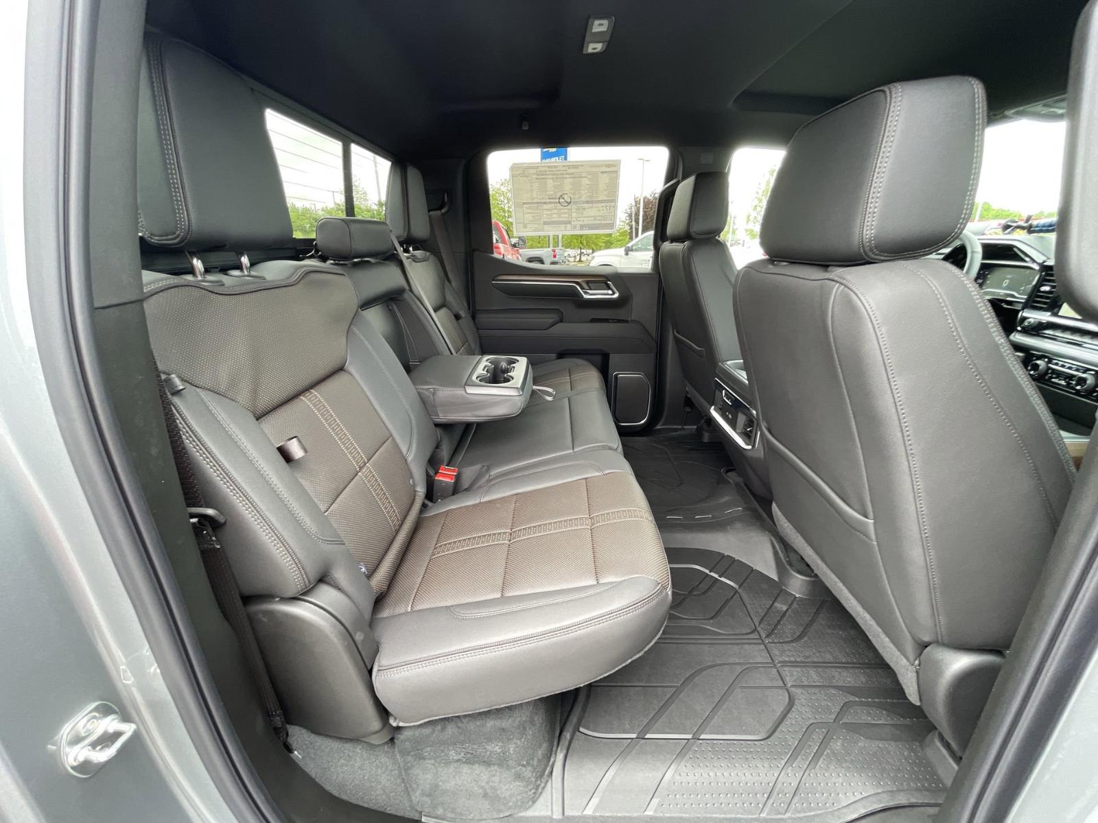 2025 Chevrolet Silverado 1500 Vehicle Photo in BENTONVILLE, AR 72712-4322
