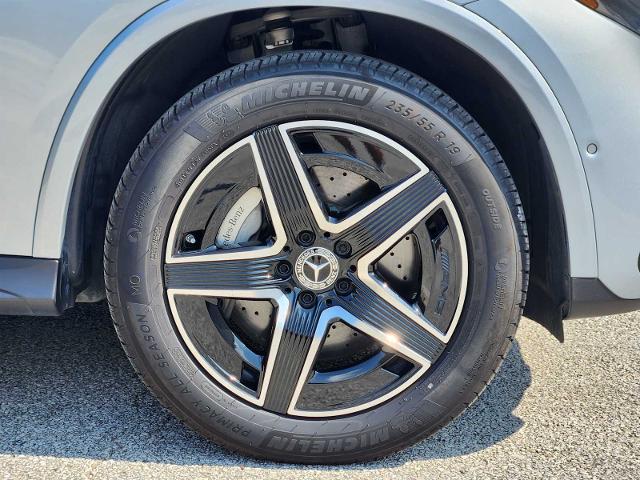 2025 Mercedes-Benz GLC Vehicle Photo in HOUSTON, TX 77079