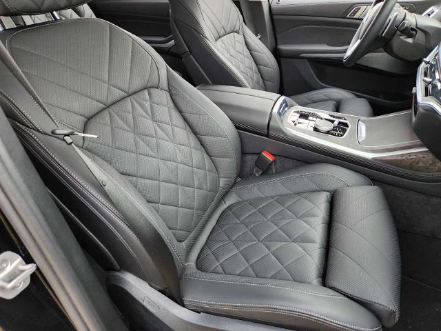 2024 BMW X7 xDrive40i Vehicle Photo in PLANO, TX 75024