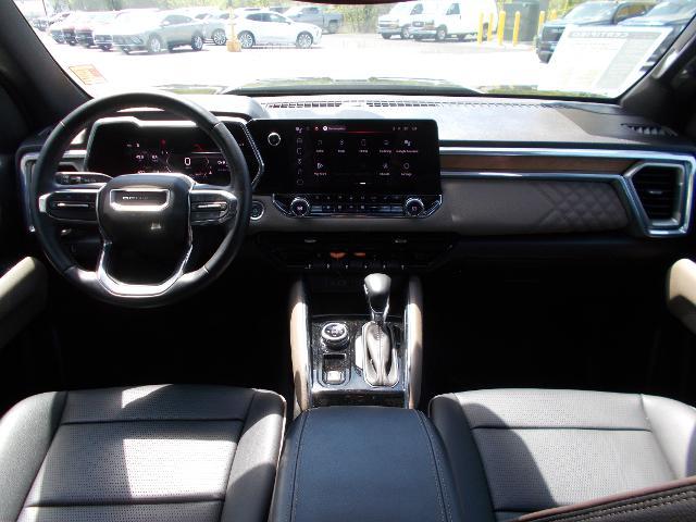 2023 GMC Canyon Vehicle Photo in LOWELL, MA 01852-4336