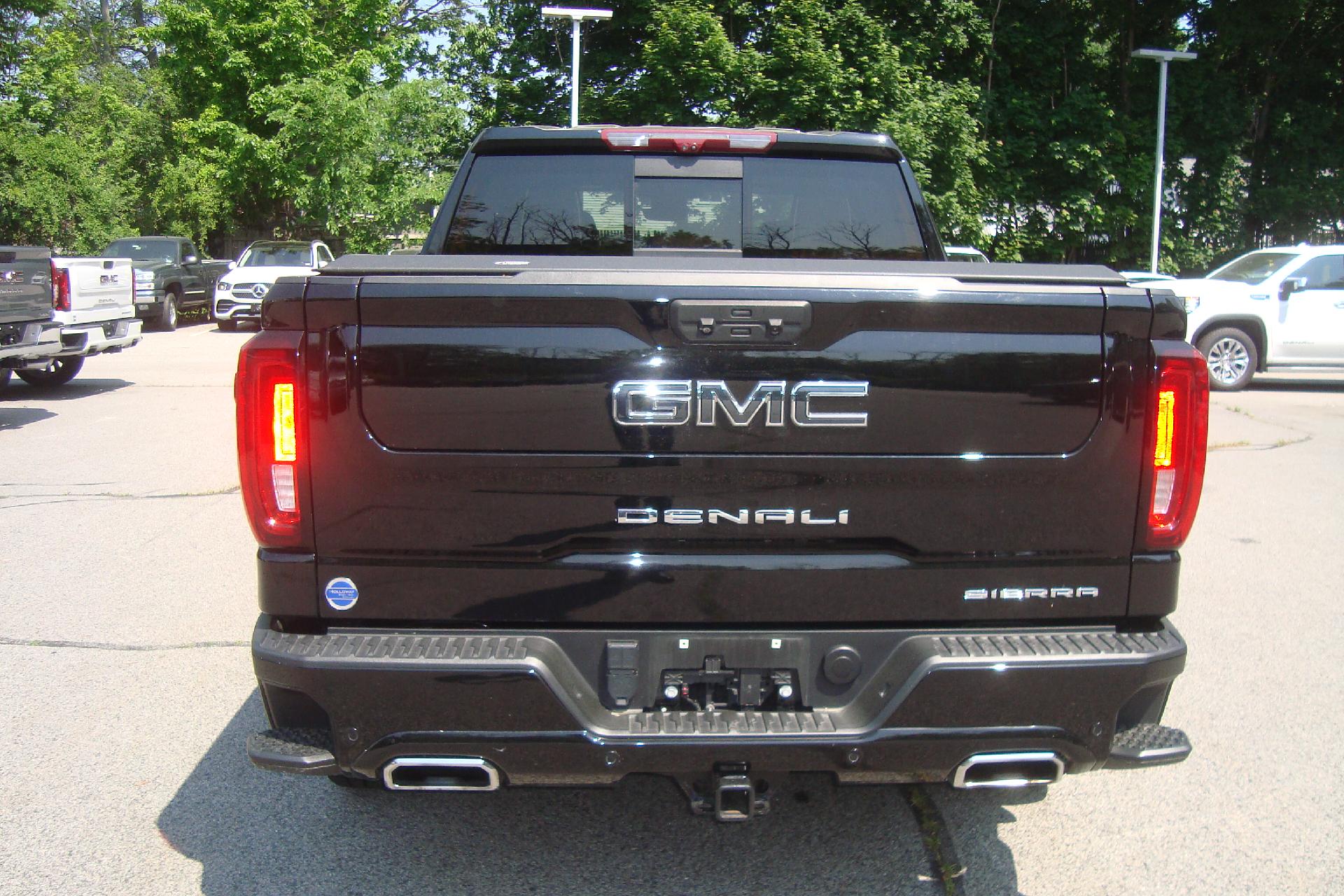 2023 GMC Sierra 1500 Vehicle Photo in PORTSMOUTH, NH 03801-4196