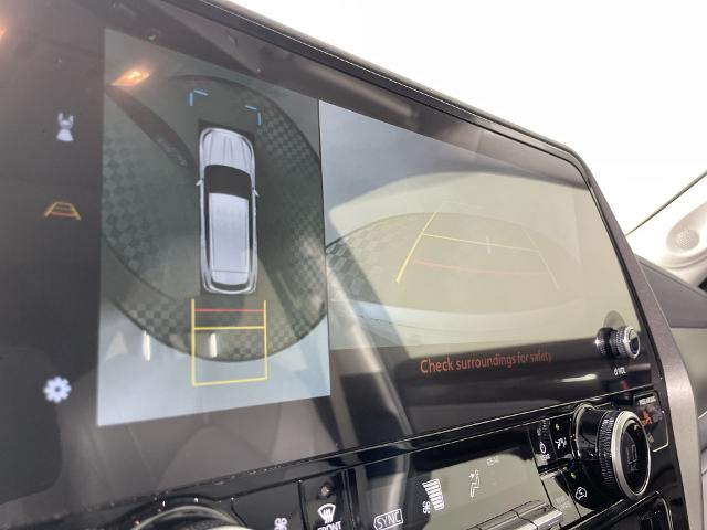 2024 Toyota Highlander Vehicle Photo in GILBERT, AZ 85297-0402