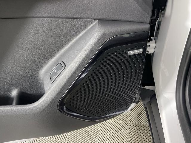 2025 GMC Acadia Vehicle Photo in GILBERT, AZ 85297-0402