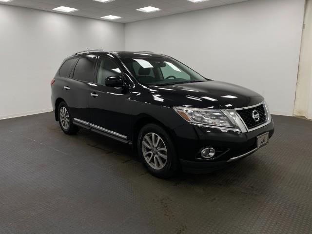 2015 Nissan Pathfinder Vehicle Photo in Appleton, WI 54913