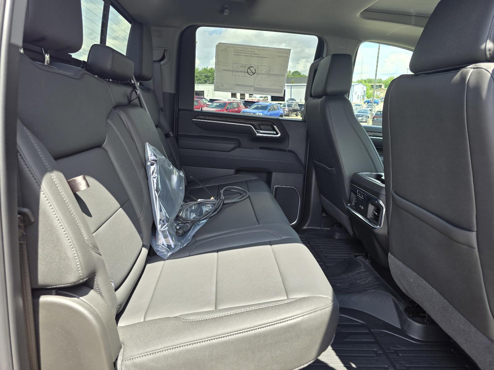 2025 GMC Sierra 2500 HD Vehicle Photo in Rolla, MO 65401