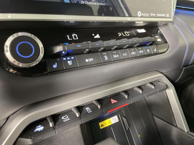 2024 Toyota Tundra Hybrid Vehicle Photo in GILBERT, AZ 85297-0402