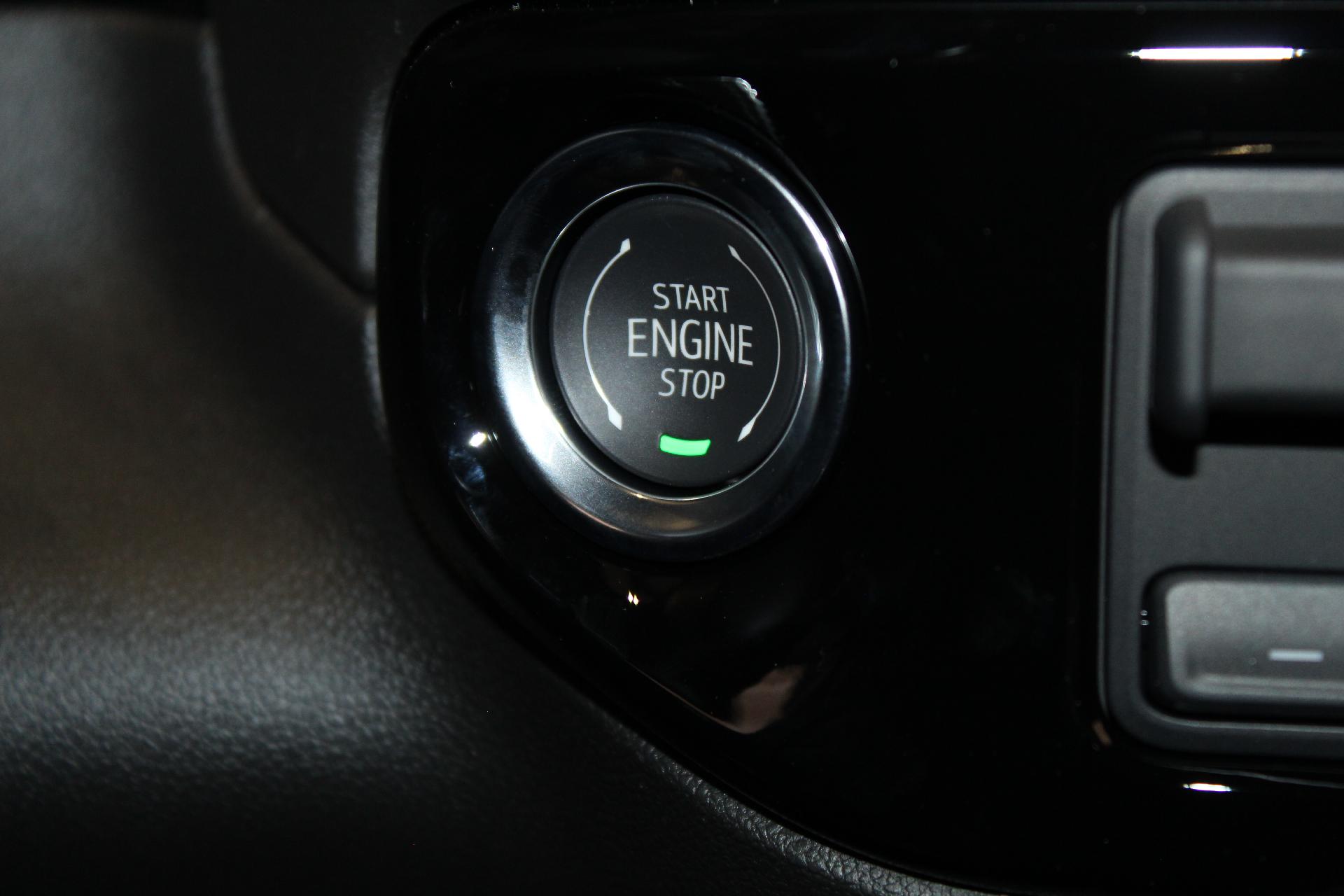 2025 Chevrolet Silverado 1500 Vehicle Photo in NORTHAMPTON, MA 01060-1120