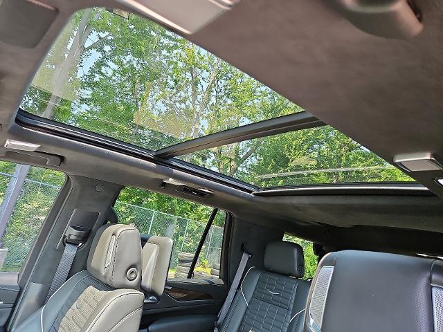 2022 Cadillac Escalade Vehicle Photo in TREVOSE, PA 19053-4984