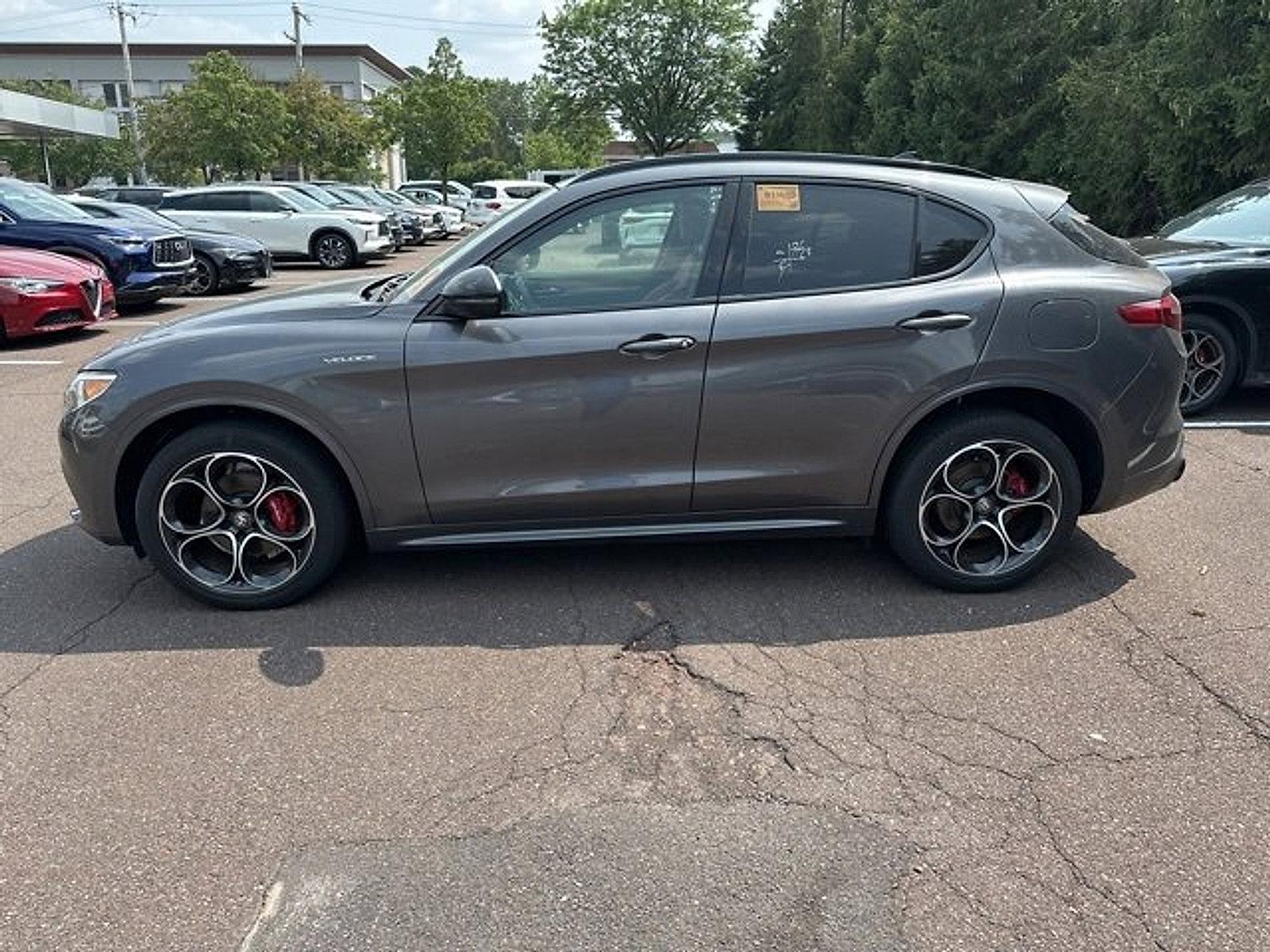 2022 Alfa Romeo Stelvio Vehicle Photo in Willow Grove, PA 19090