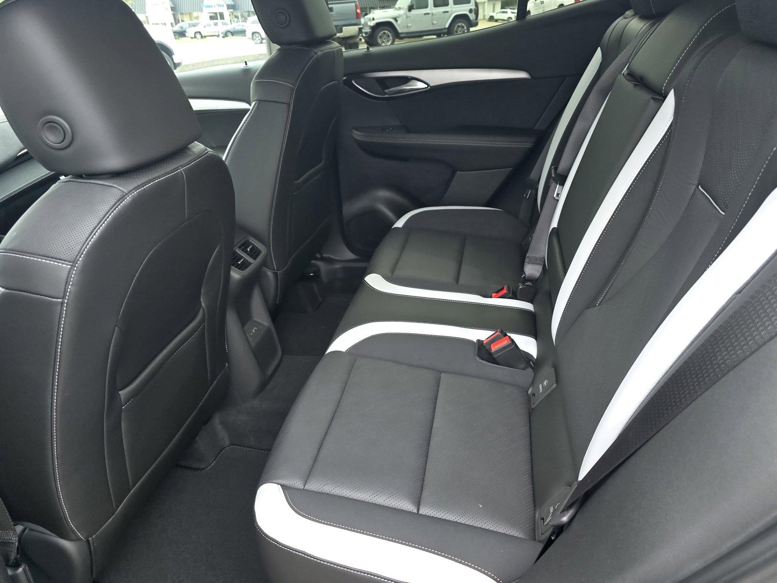 2024 Buick Envision Vehicle Photo in Rolla, MO 65401