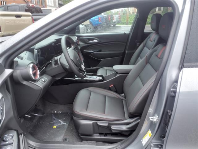 2025 Chevrolet Trax Vehicle Photo in INDIANA, PA 15701-1897