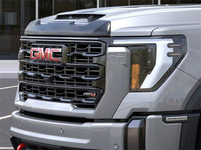 2025 GMC Sierra 3500 HD Vehicle Photo in PUYALLUP, WA 98371-4149