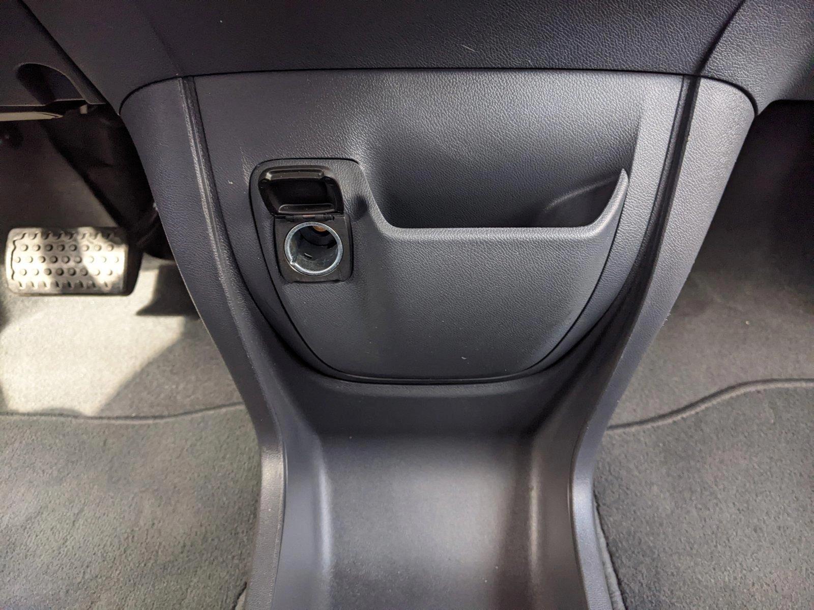 2020 Chevrolet Bolt EV LT photo 16