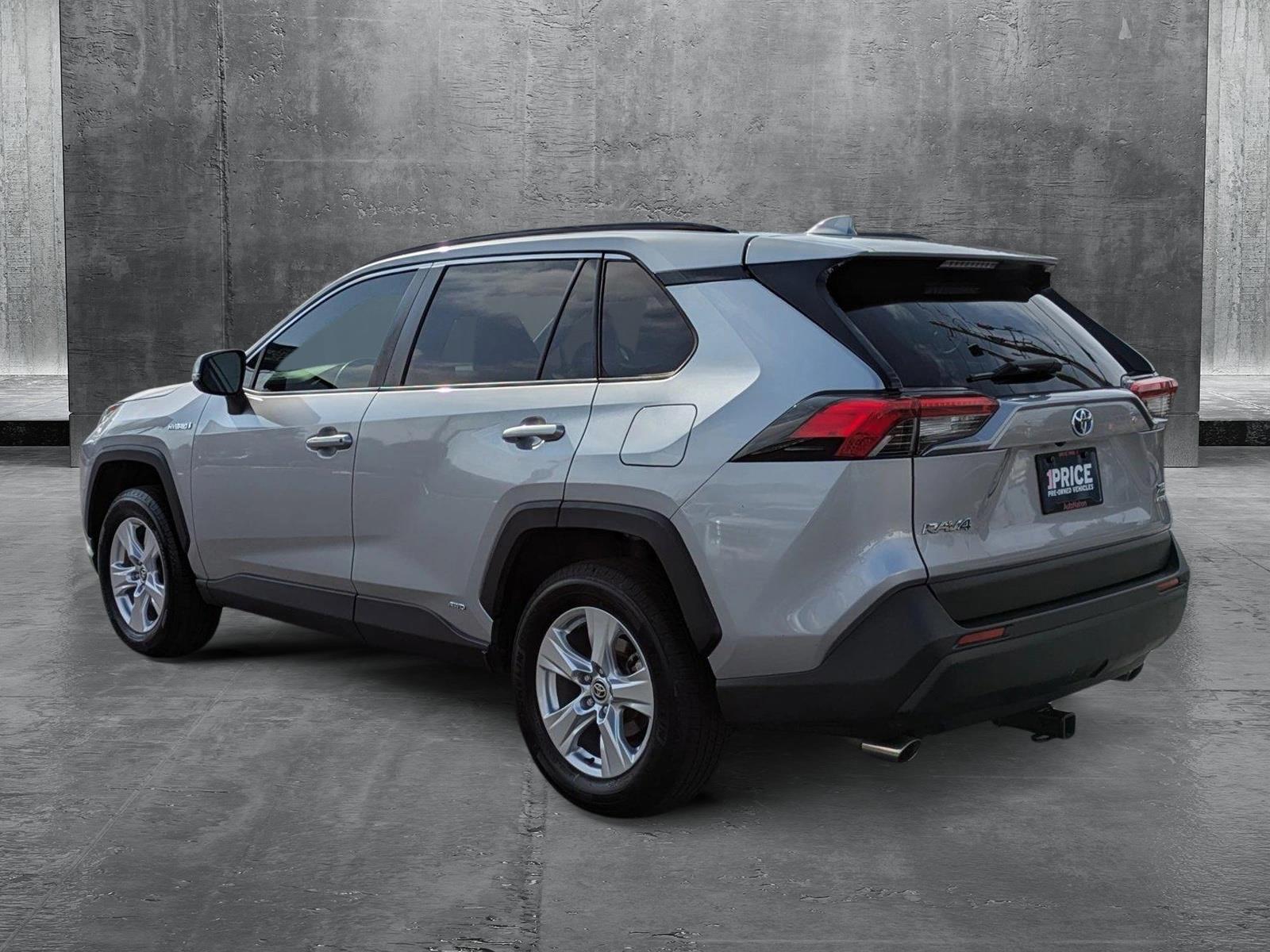 2020 Toyota RAV4 Vehicle Photo in Clearwater, FL 33761